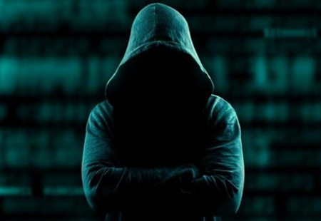 ""藏在深山里发布诈骗信息,结束后就地掩埋设备"……网络安全没有边界