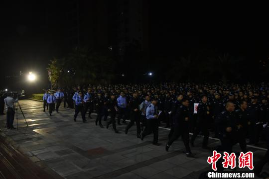 广西出动上千名警力粤桂打击传销