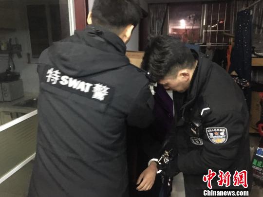 上海警方破获特大虚开增值税专用发票案