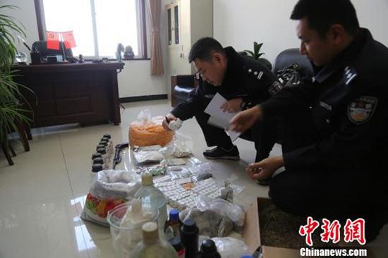 山西吕梁破特大网络制贩毒案：90后女孩QQ群自学制毒