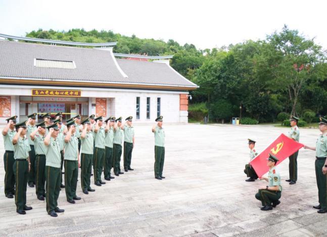 铭记烽火岁月 淬炼碧海丹心