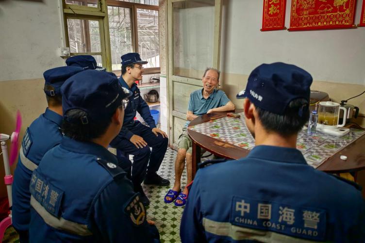 中国海警局东海分局圆满完成2025海洋伏季休渔专项执法行动