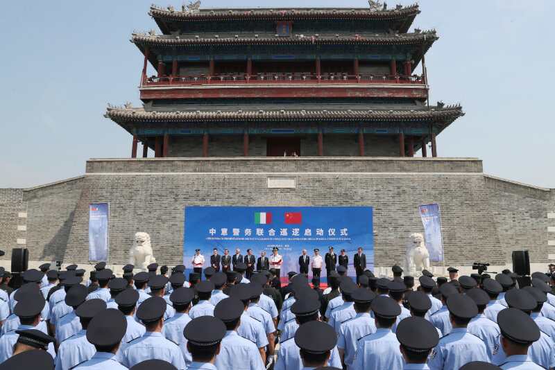 王府井多了意大利警察巡逻 中意2019年警务联合巡逻工作在京启动