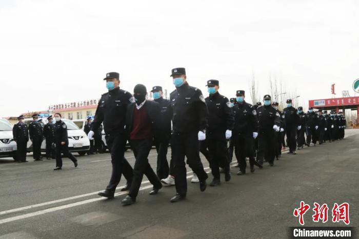 内蒙古首起“杀猪盘”集群战役案告破 成功将17名犯罪嫌疑人全部抓获归案