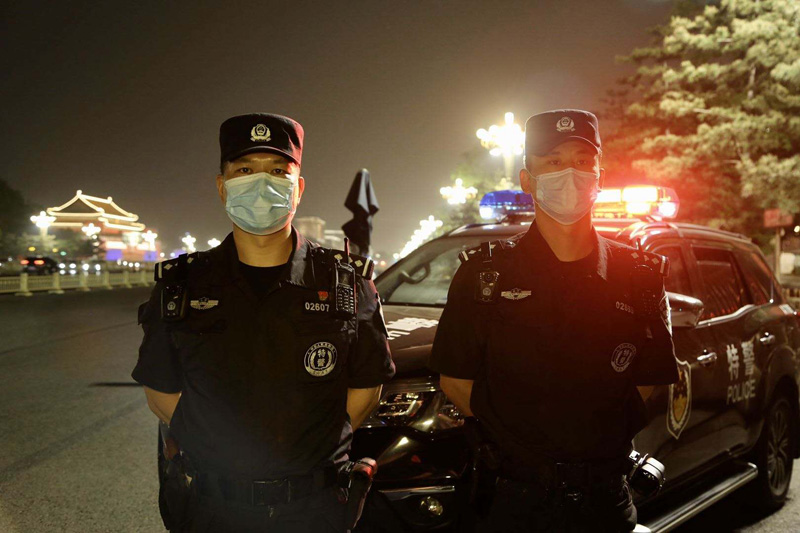 北京警方高等级勤务 护“五一”小长假社会安全稳定（图）