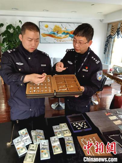 上海海关成功破获一起走私钻石案 现场抓获涉案人员20名