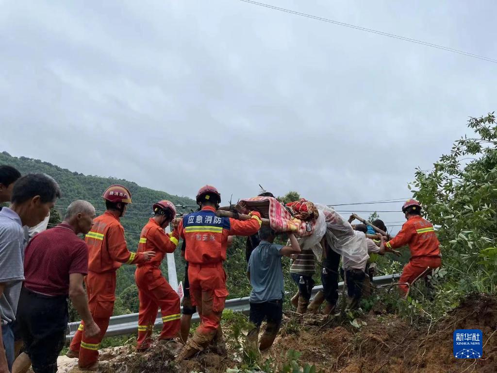 广西北流发生泥石流灾害 致7人死亡1人失联