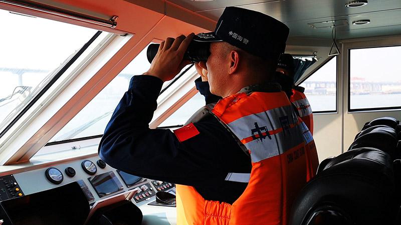 广东中山海警局会同多部门开展海上综合执法联合行动