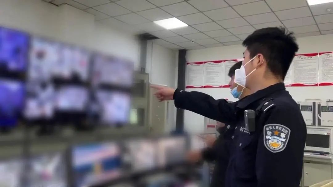 暖新闻：游乐场里丢了手机 北京朝阳警方迅速帮其找回