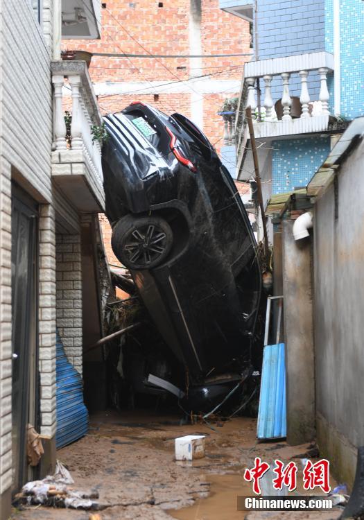 杭州富阳遭遇短时强降雨已致5人死亡、3人失联