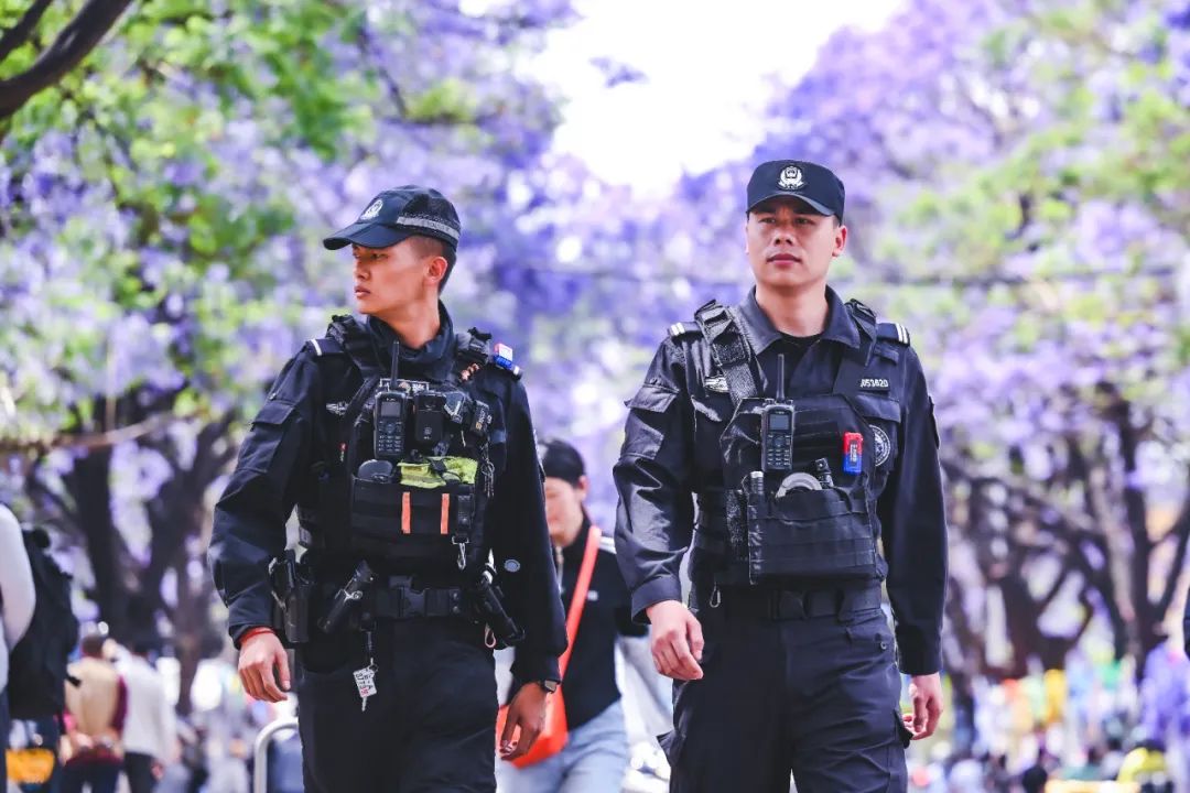 全警动员、全力以赴——五华警方圆满完成第六届中国·昆明蓝花楹文化艺术节安保工作