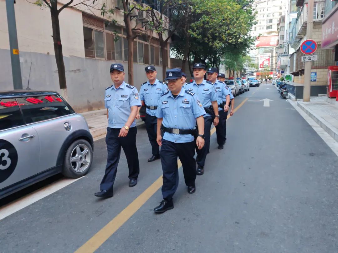 夏季行动 | 为平安加码，昆明五华警方深入推进夏季行动！