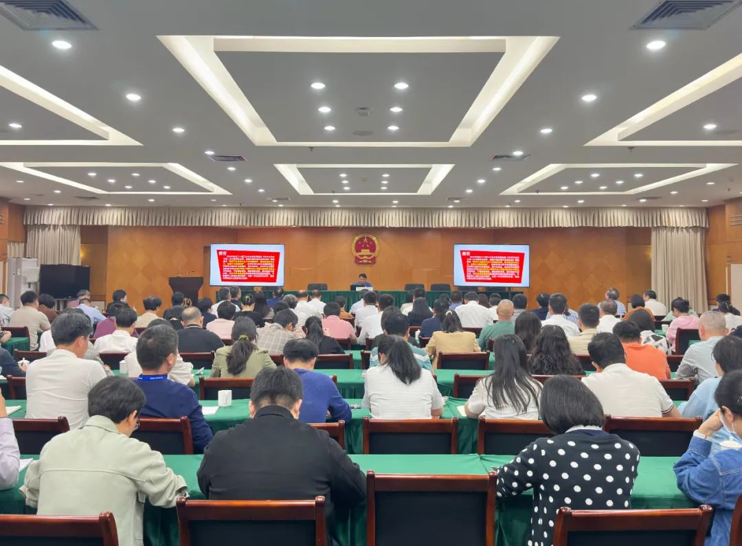 厦门中院举办深入贯彻中央八项规定精神学习教育读书班
