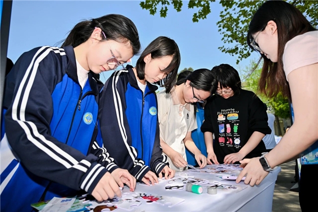 迎世运·四川省成都市新津区2025年度青少年“学法筑基”系列活动拉开帷幕