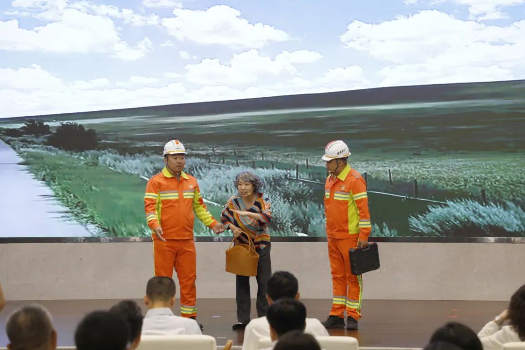 “建设‘北疆万里法治路’筑牢祖国北疆安全稳定屏障”普法宣传活动在呼和浩特市举办