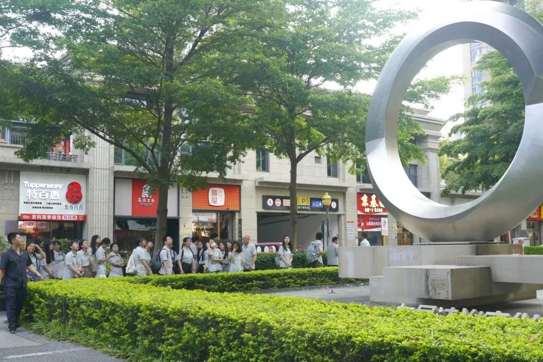 从教科书到法庭 双向赋能共育法治英才