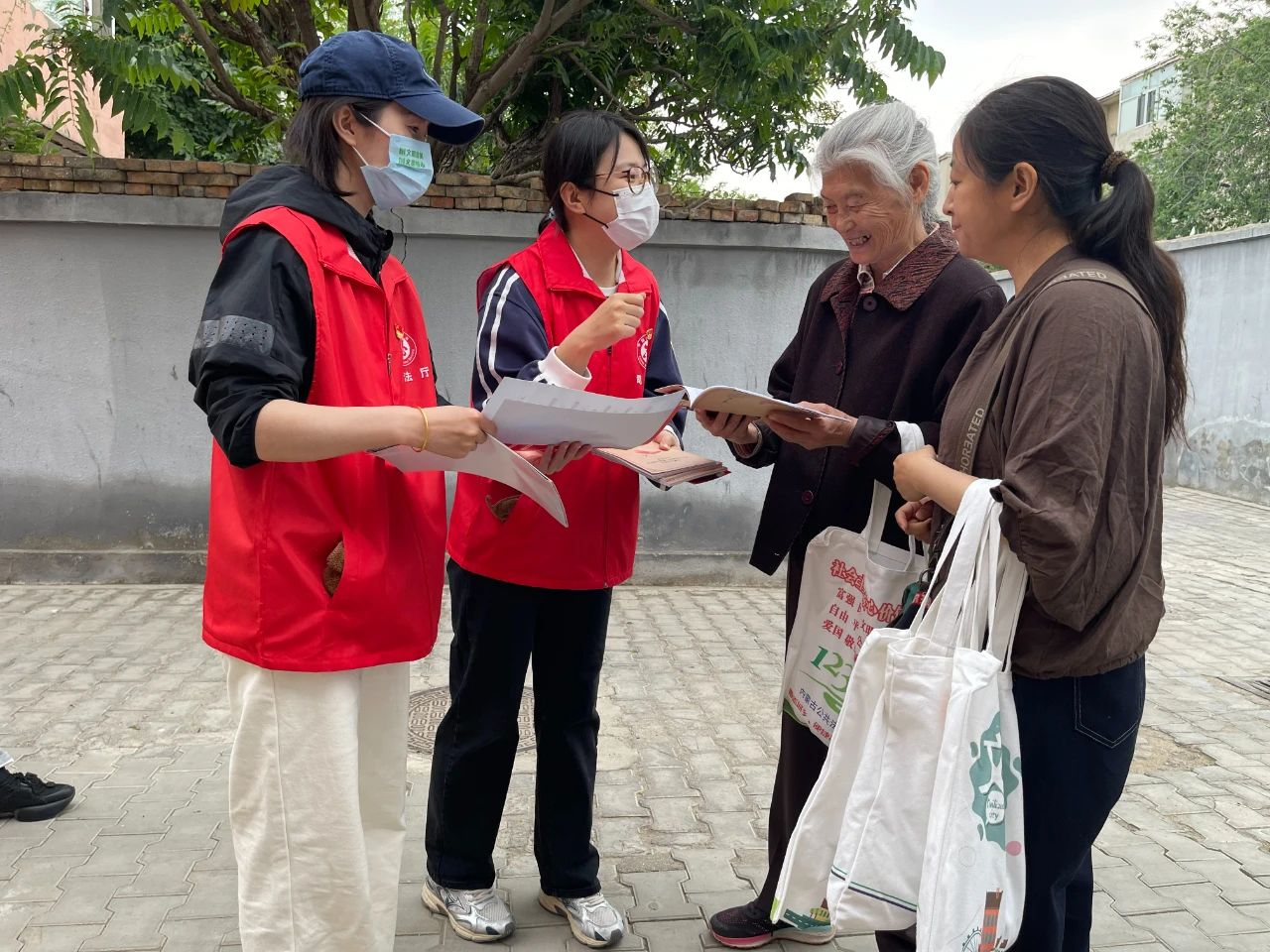 内蒙古自治区司法厅讲好民族法治宣传“三堂课”推动党的民族政策“声”入人心