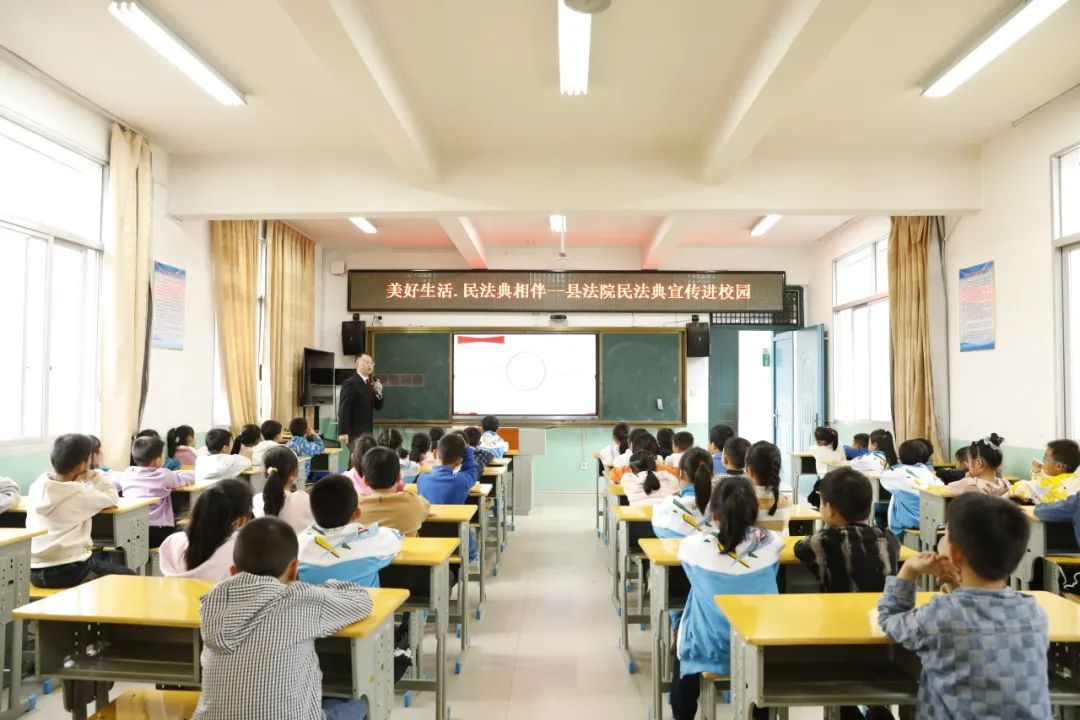 宁德法院开展“法护'未'来 与法'童'行 ”法治宣传教育周活动