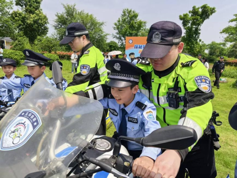 少年警校，建在一个海岛——浙江省玉环市少年警校深度观察
