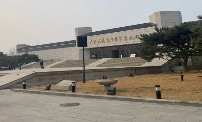 跨越80年，我们是一个战壕的同志