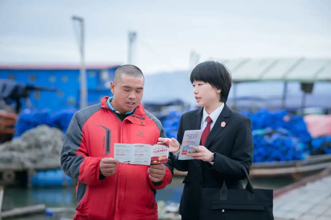 一声“庭长！” 总能唤来一个纤瘦有力的身影
