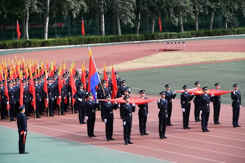中国人民公安大学举行2025年新生警务化管理教育与训练汇报演练