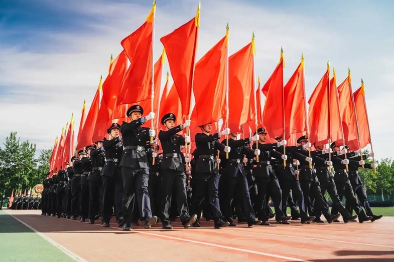 中国人民公安大学举行2025年新生警务化管理教育与训练汇报演练