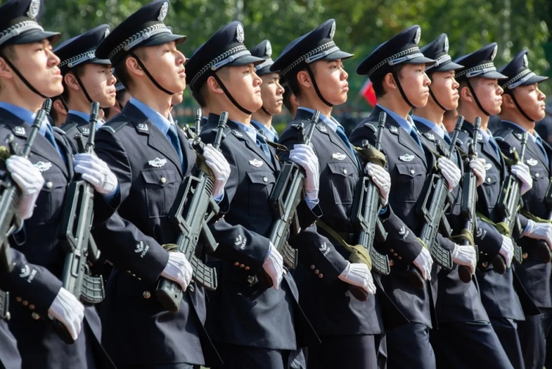 中国人民公安大学举行2025年新生警务化管理教育与训练汇报演练