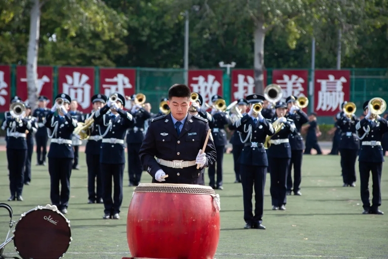 中国人民公安大学举行2025年新生警务化管理教育与训练汇报演练