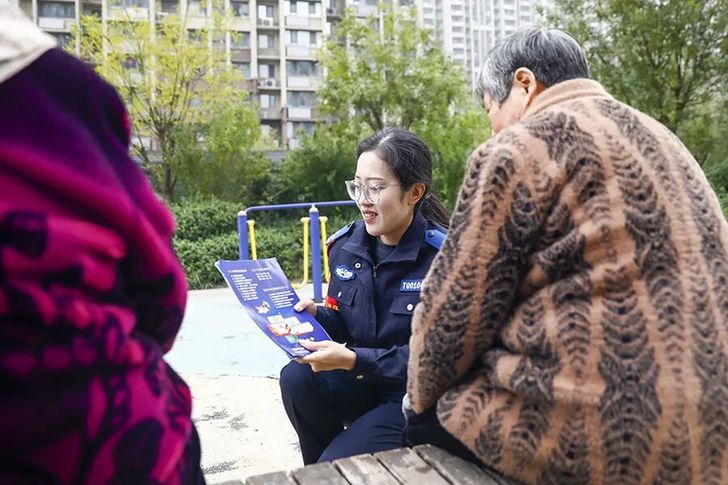 “低价旅游团”？“养生直播？”敬老反诈小课堂开始啦！