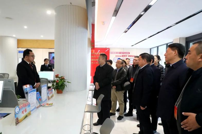 甘肃：邀请人大代表、政协委员探寻刑事执行检察 守护司法公正“最后一公里”