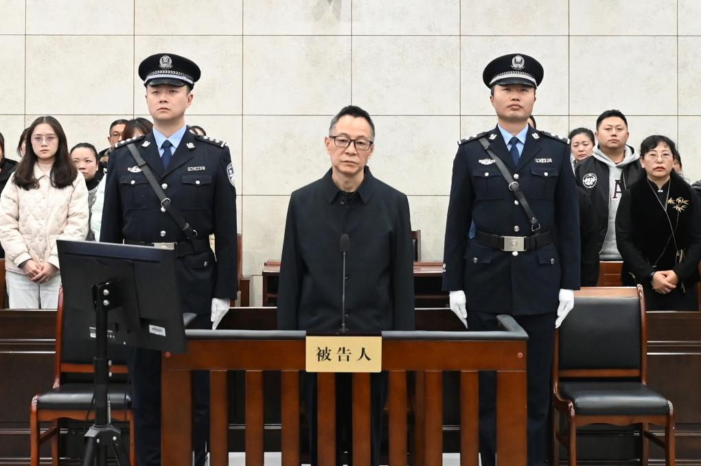 云南省委原常委、省政府原副省长李石松受贿案一审宣判