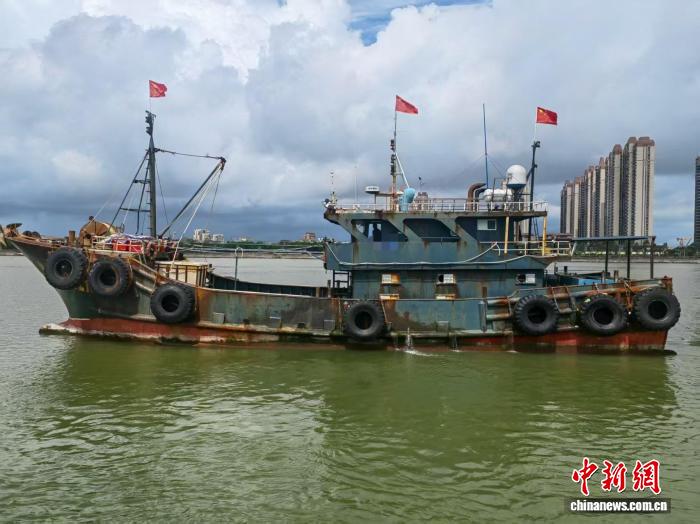 流窜闽粤两省作案 广东海警抓获非法获利数百万元犯罪团伙