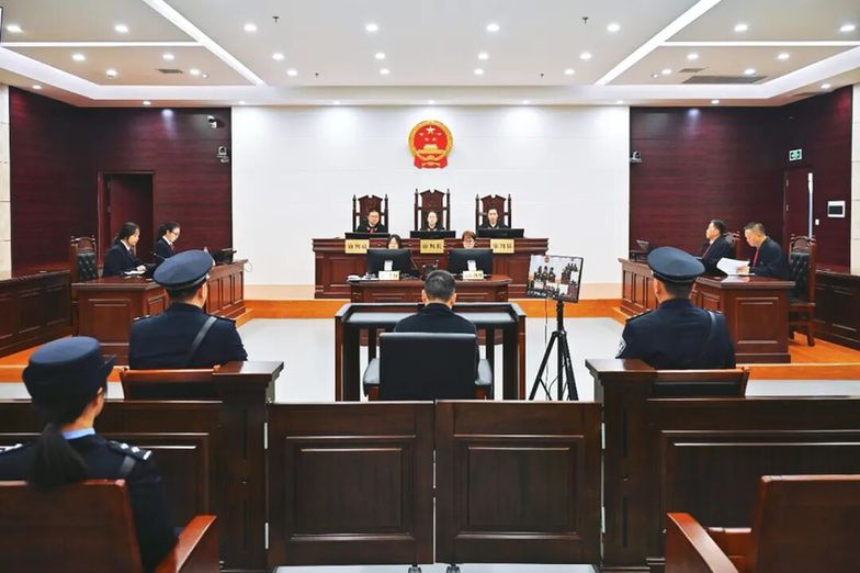 贵州省交通运输厅原党委委员、副厅长潘海受贿案一审开庭 被控受贿1.1亿余元