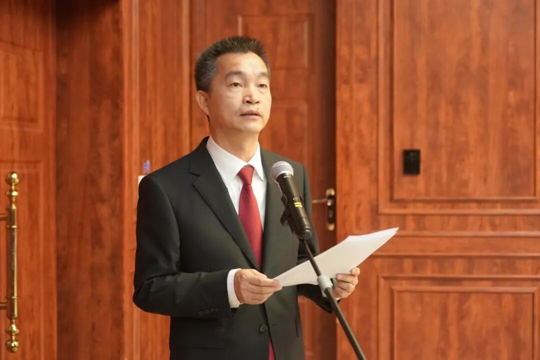 “宪”在宣誓!光荣与责任相拥