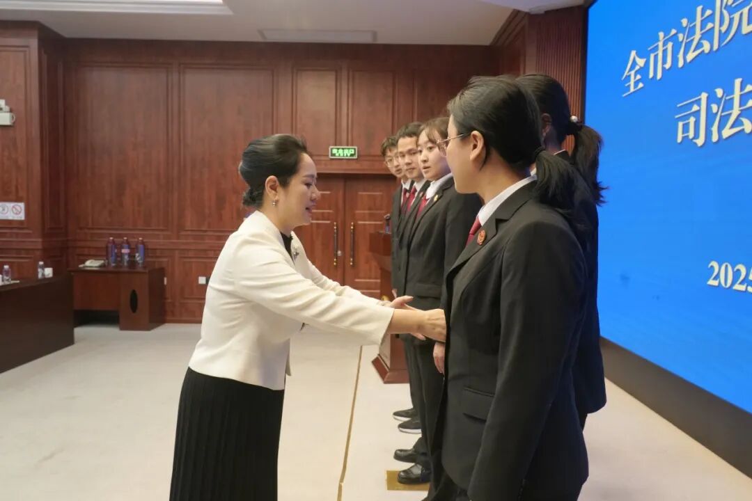 “礼”出司法好形象