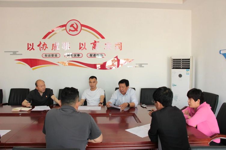 岂伊地气暖 自有岁寒心——一位法庭法官的执著与坚守 岂伊地气暖 自有岁寒心——一位法庭法官的执著与坚守