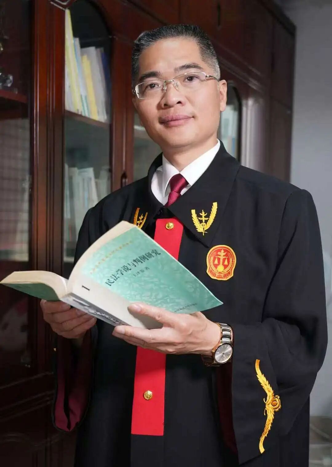 办案札记 | 追问缺失的“它”，厦门中院剥开房屋租赁连环案的“千层茧”