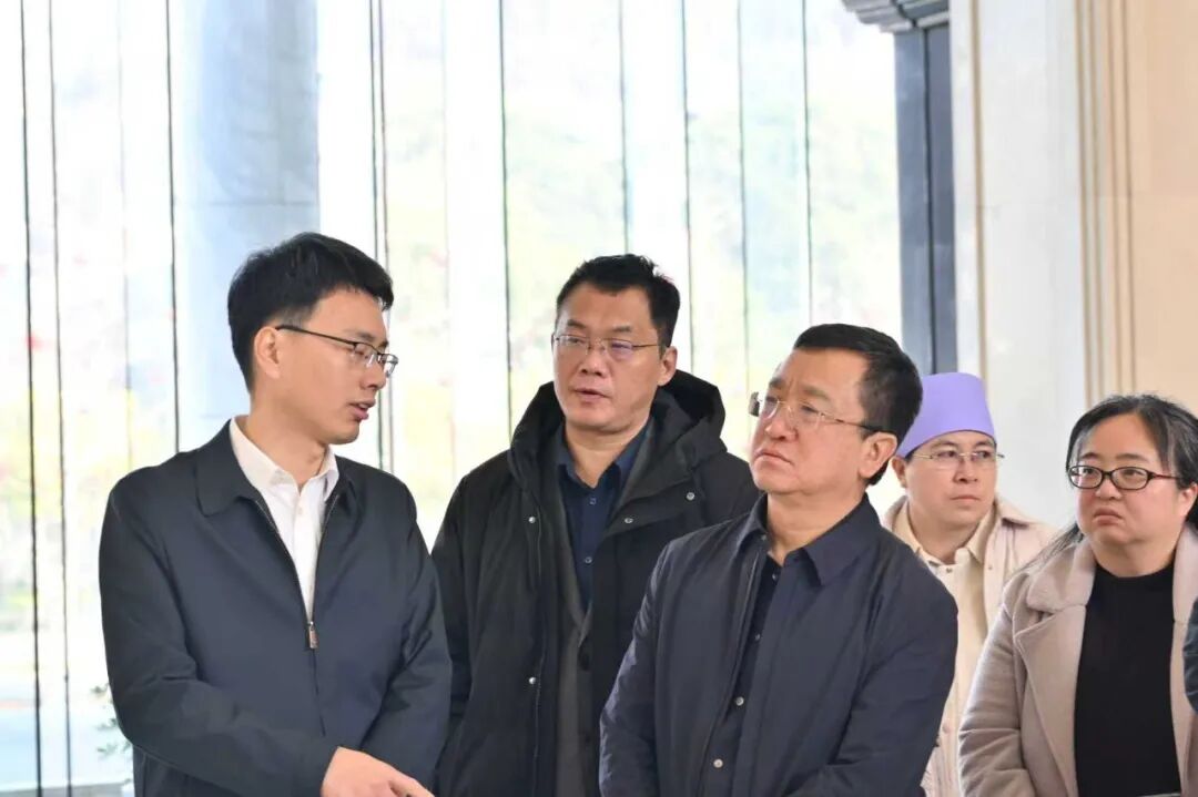 “知名作家看法院”采风作品:“婚姻三部曲”的台前幕后