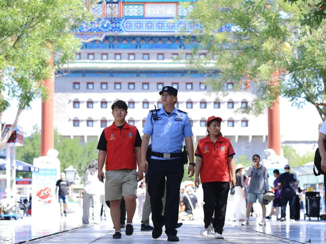 北京东城公安启动 “ 警商守望 ” ,平安共治守护重点商业街区!