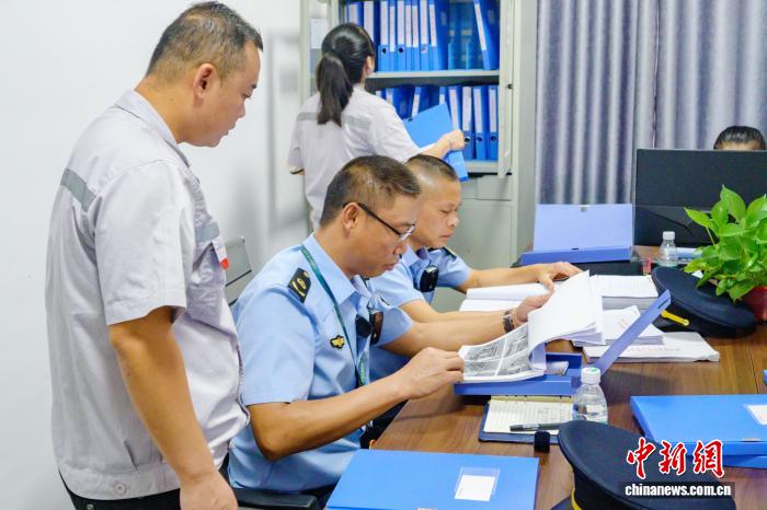 江西严查“两客一危”企业动态监控 整治各类违法违规问题