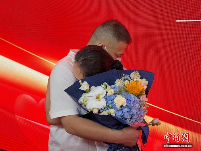 西安警方破获三起拐卖儿童积案 助离散家庭重聚