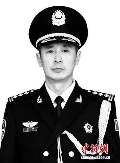 痛心!54岁交警田浩因公牺牲,最后一刻他仍在工作