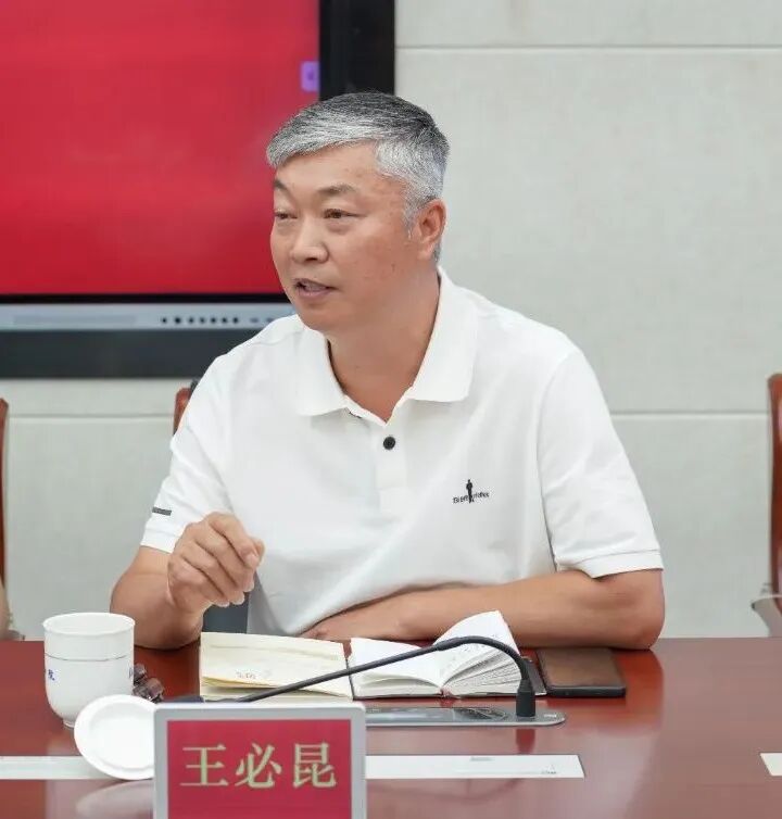 云南红河中院开展“学习英模精神 助推经济发展”青年干警学习交流活动 20260729-DSC00252.jpg