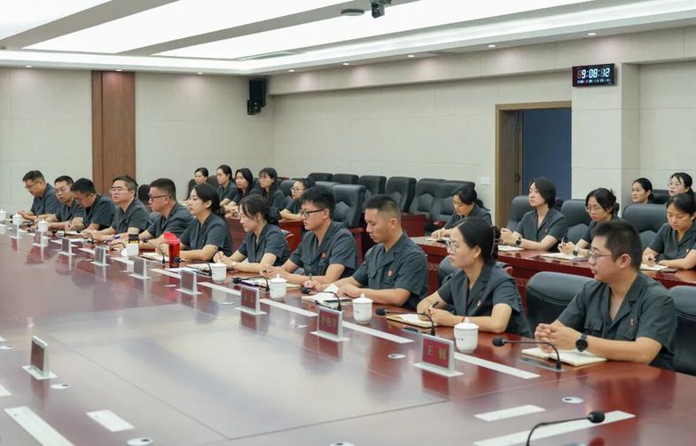 云南红河中院开展“学习英模精神 助推经济发展”青年干警学习交流活动 20260729-DSC09861.jpg