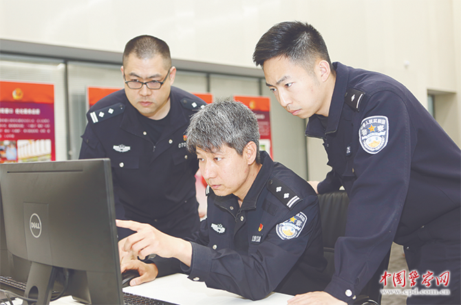 毛博文：为服务群众插上警务科技的翅膀
