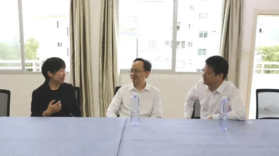 宁德中院领导走访部分省人大代表