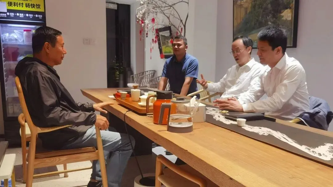 宁德中院领导走访部分省人大代表