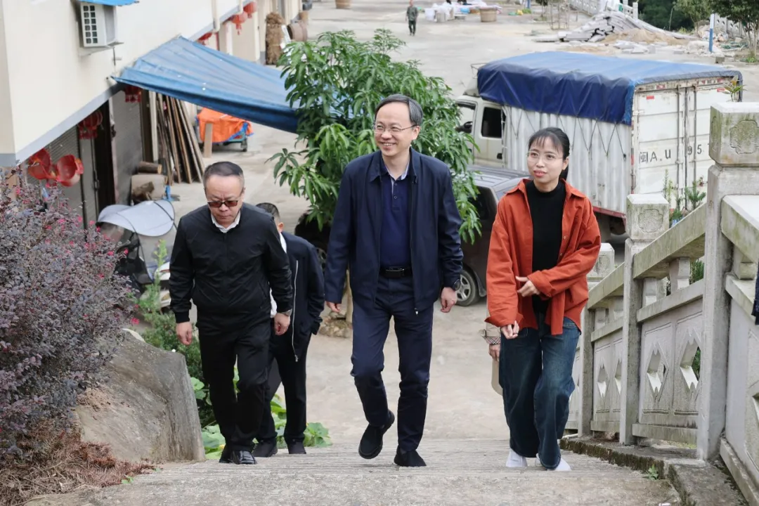 宁德中院领导走访部分省人大代表