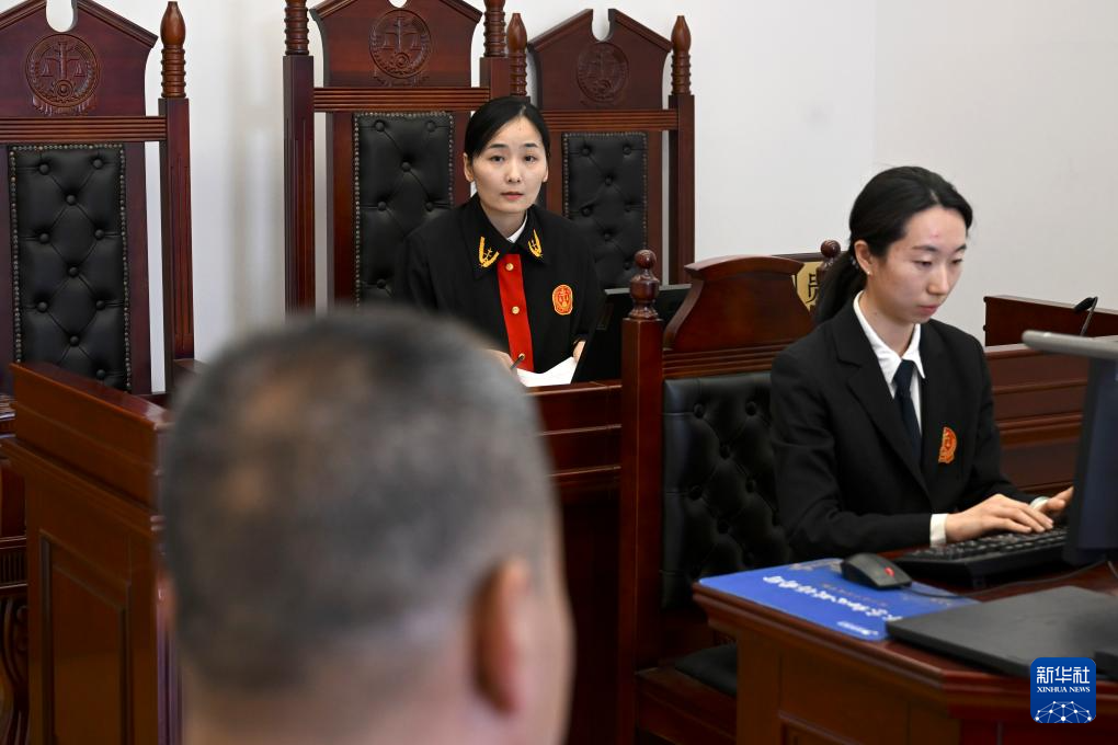 新华全媒+·女法官国际日｜女法官的日常